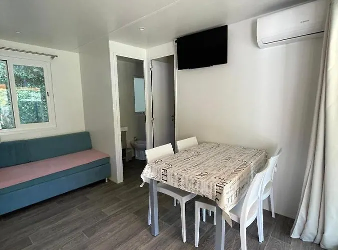 Dolores Only 250 Meters To The Kamp